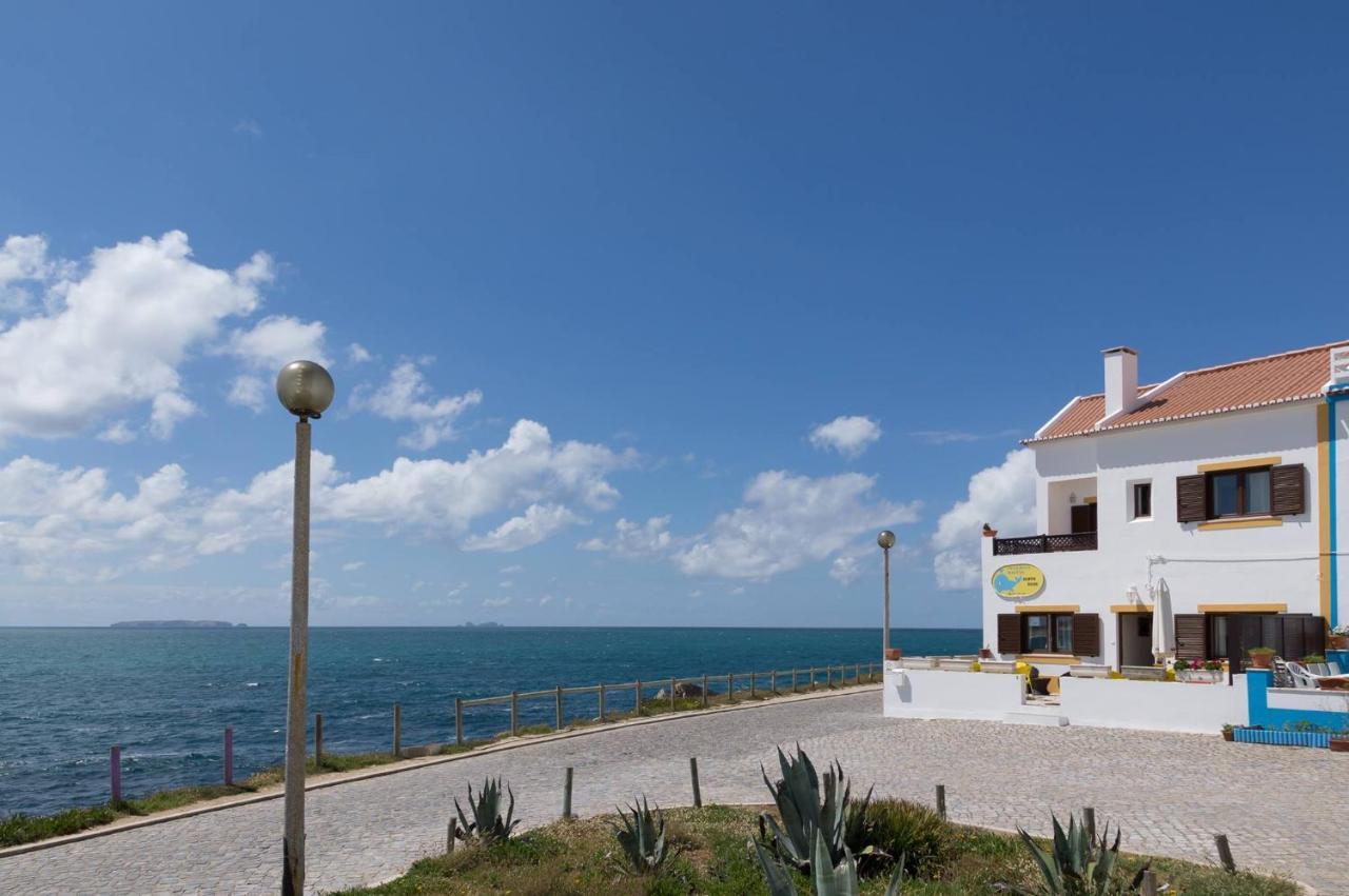 Bed and Breakfast Pequena Baleia à Ferrel  Extérieur photo